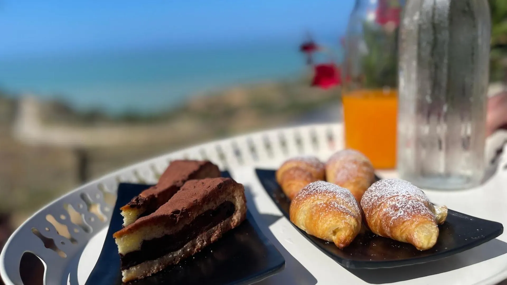 B&B La Torre Realmonte Bed & Breakfast