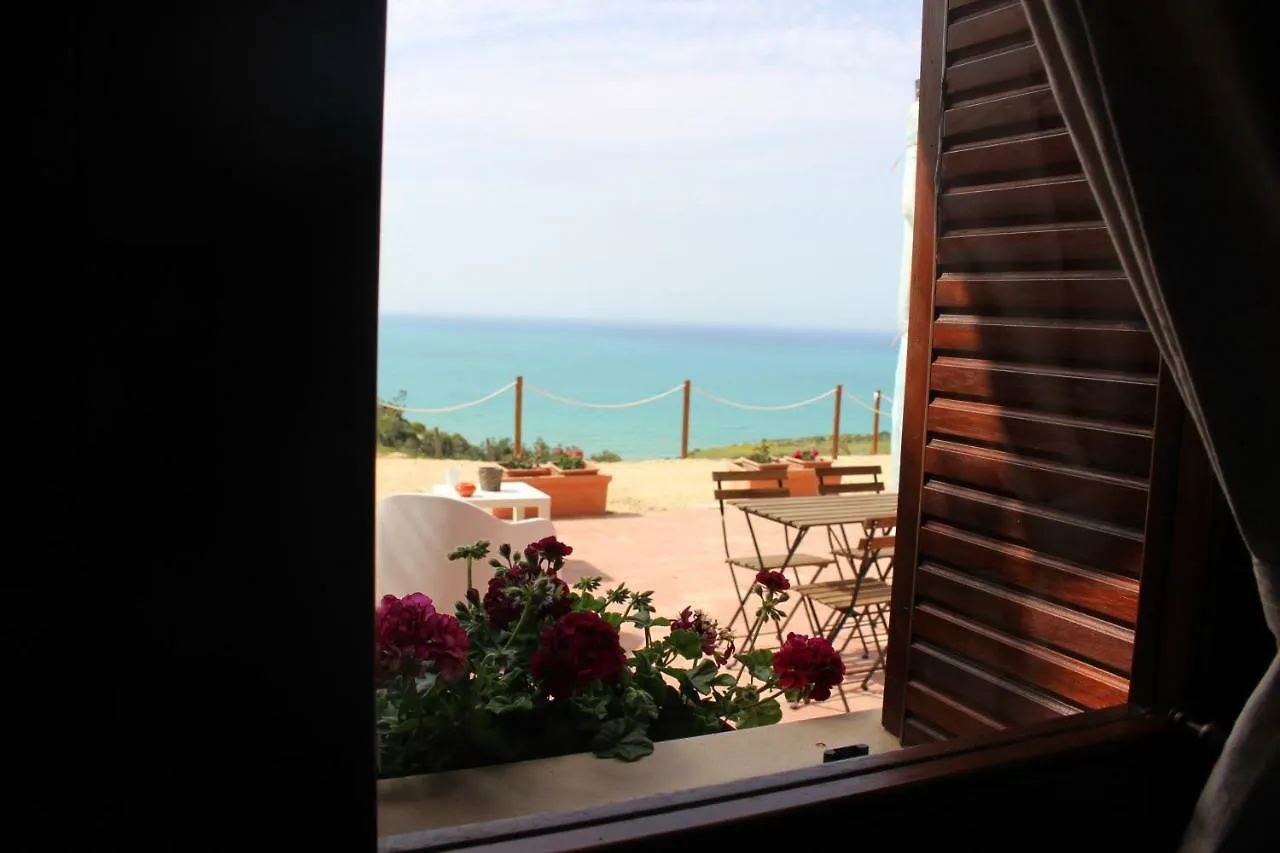 B&B La Torre Realmonte Bed & Breakfast